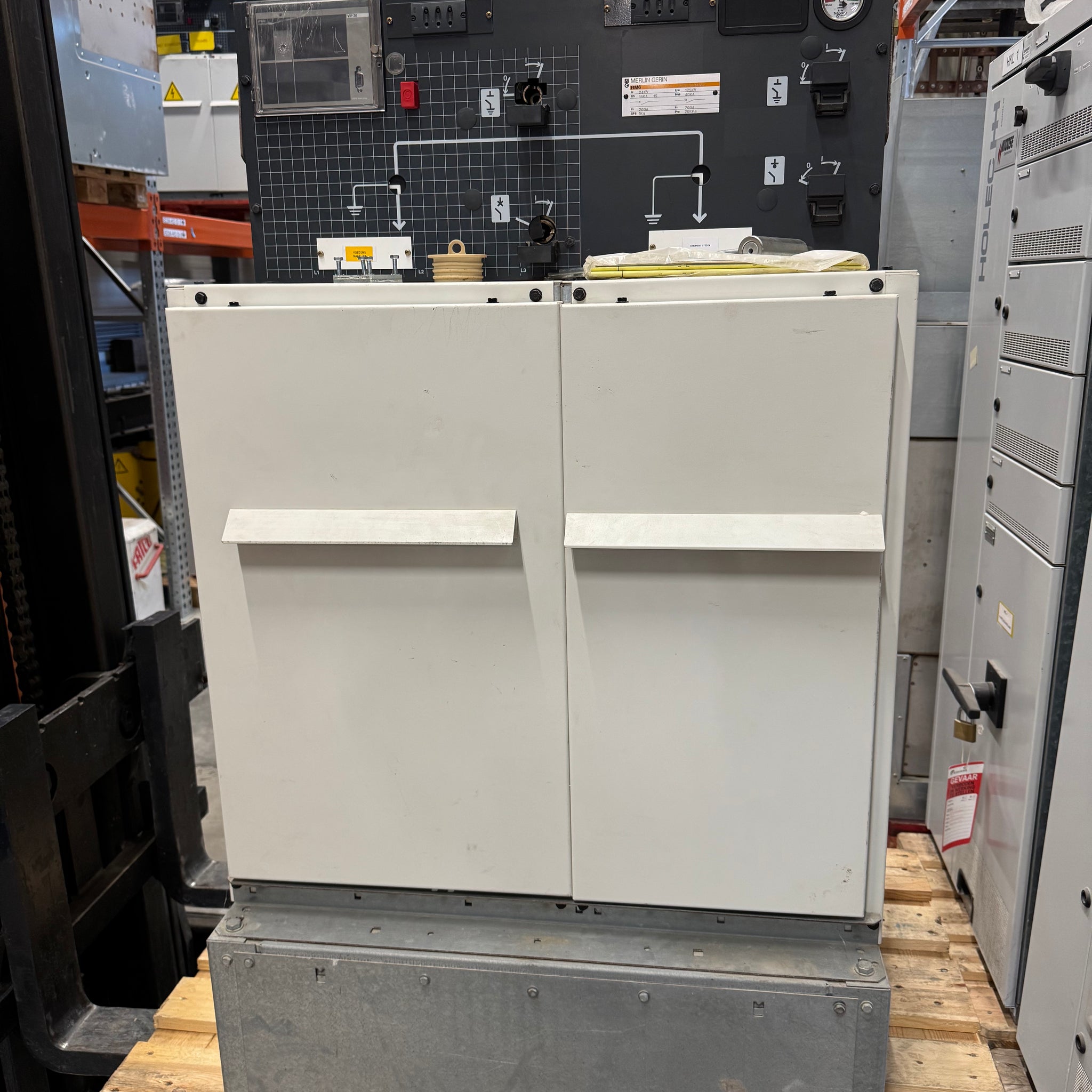 Switchgear MERLIN GERIN